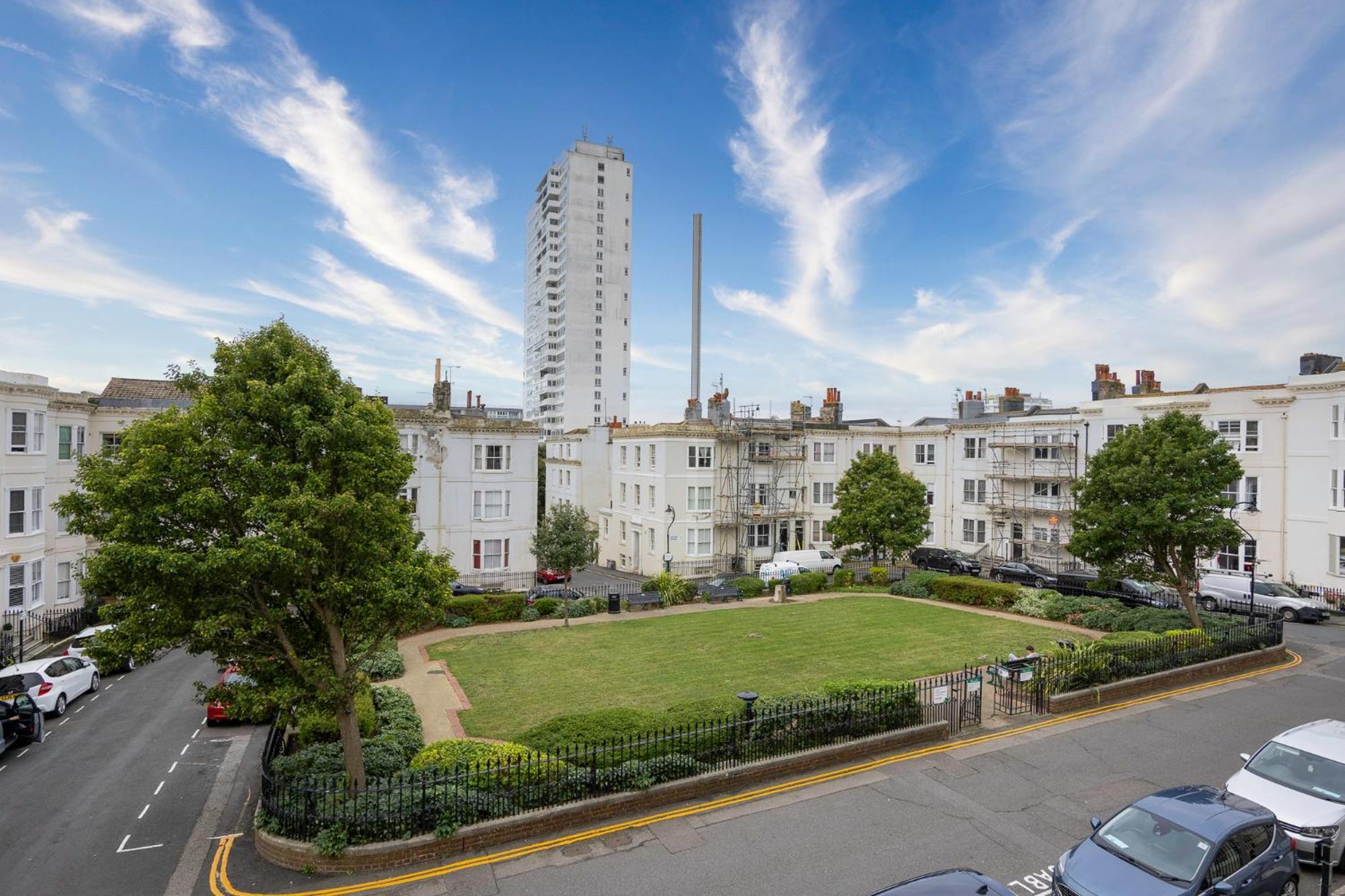 2 Bedroom Flat - With King Sized Beds, Netflix And Sky - Perfect For Contractors, Vacation Guests Or Those Relocating Appartement *